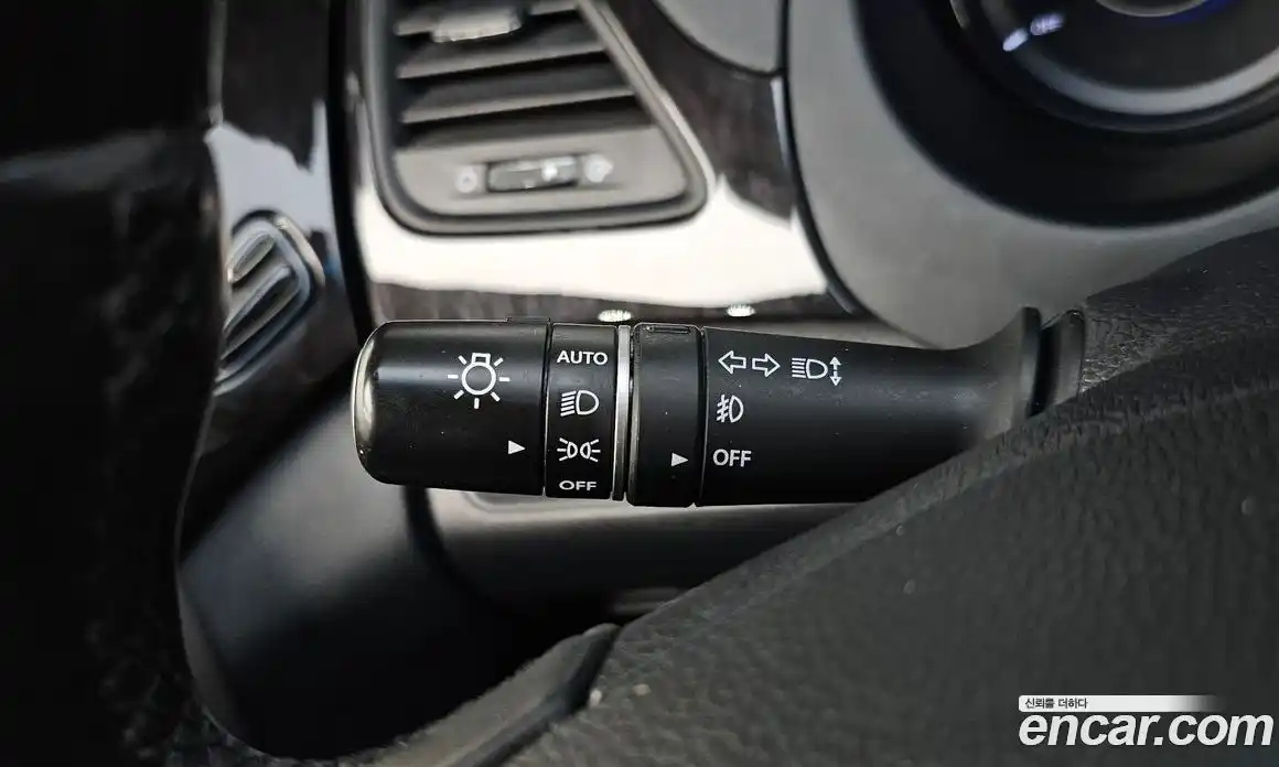 Hyundai Grandeur 2015 2.4 Автомат в Москве № 283539, фото 19