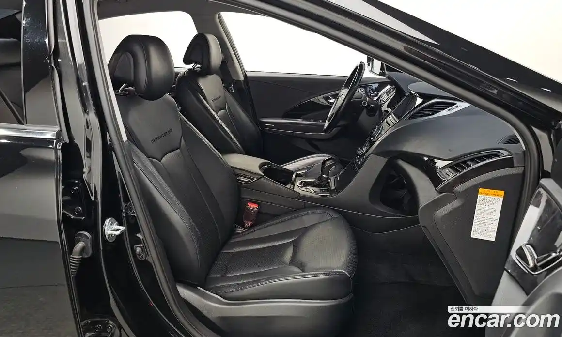 Hyundai Grandeur 2015 2.4 Автомат в Москве № 283539, фото 3