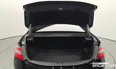 Hyundai Grandeur 2015 2.4 Автомат в Москве № 283539, миниатюра 4