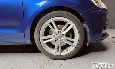 Audi A1 2015 1.6 Автомат в Москве № 293180, миниатюра 3