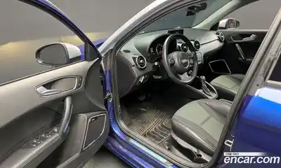 Audi A1 2015 1.6 Автомат в Москве № 293180, миниатюра 5