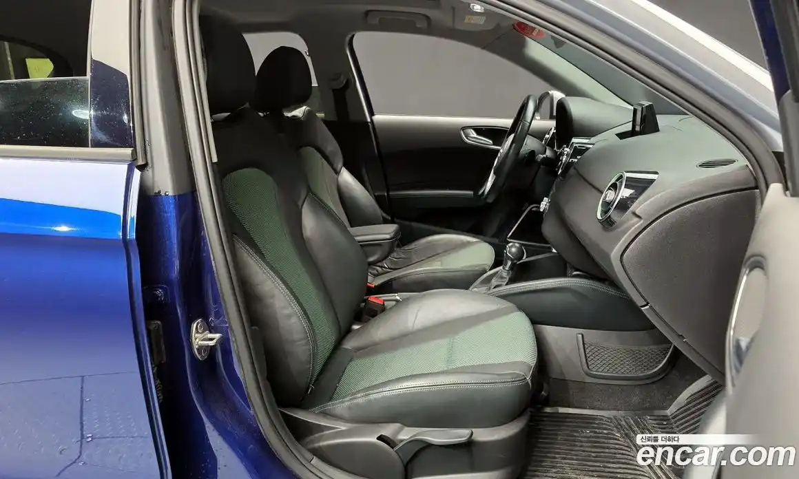 Audi A1 2015 1.6 Автомат в Москве № 293180, фото 6