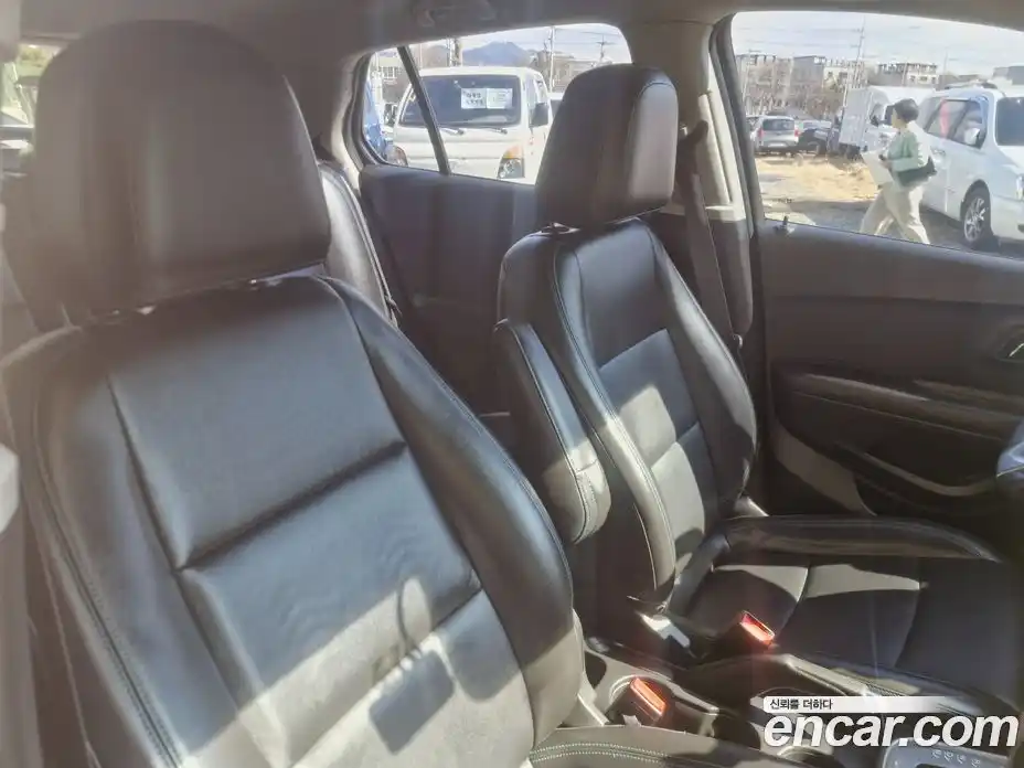 Chevrolet Trax 2016 1.6 Автомат в Москве № 298113, фото 11