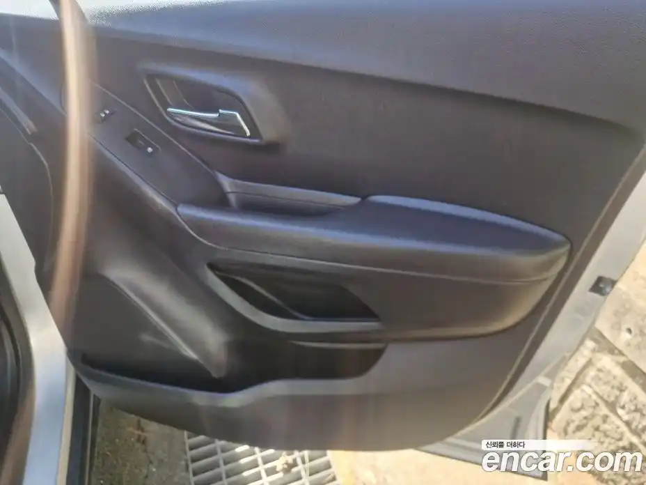 Chevrolet Trax 2016 1.6 Автомат в Москве № 298113, фото 13