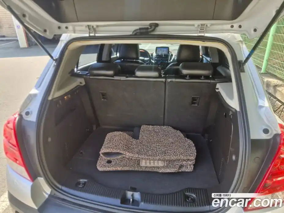 Chevrolet Trax 2016 1.6 Автомат в Москве № 298113, фото 9