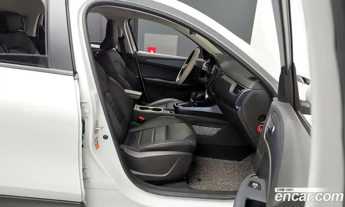 Renault XM3 2023 1.6 Автомат в Москве № 298800, фото 10