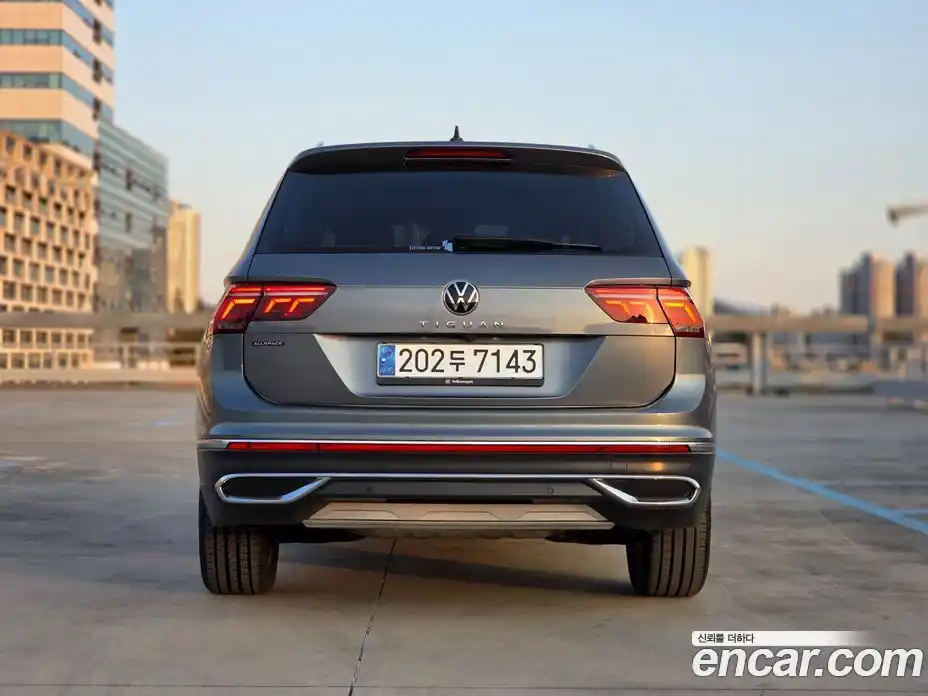 Volkswagen Tiguan 2023 2.0 Автомат в Москве № 301805, фото 5