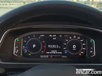 Volkswagen Tiguan 2023 2.0 Автомат в Москве № 301805, миниатюра 7