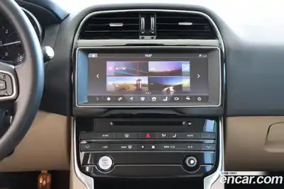 Jaguar XE 2017 2.0 Автомат в Москве № 305200, миниатюра 11