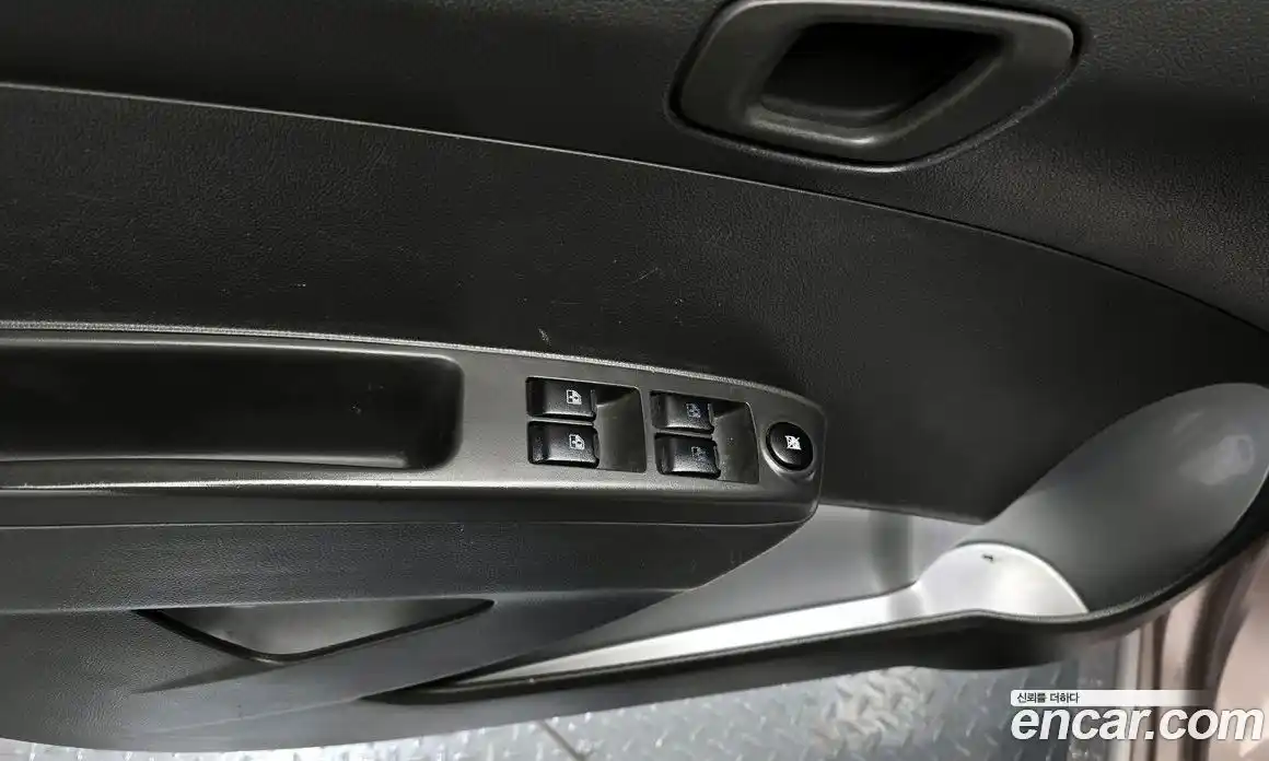 Chevrolet Spark 2013 1.0 Автомат в Москве № 315107, фото 15