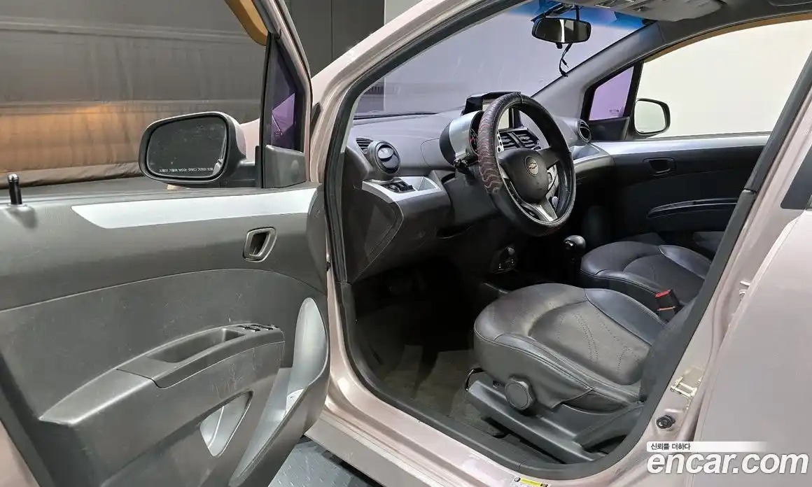 Chevrolet Spark 2013 1.0 Автомат в Москве № 315107, фото 16