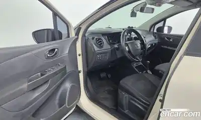 Renault QM3 2015 1.5 Автомат в Москве № 316743, миниатюра 11