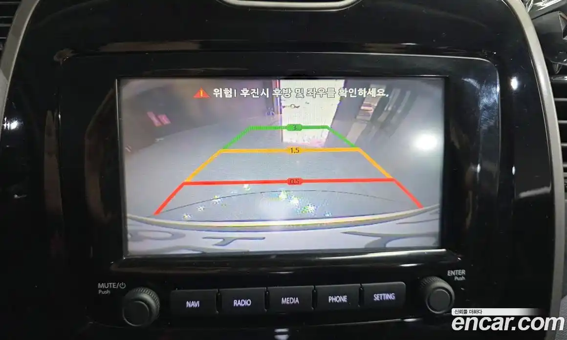 Renault QM3 2015 1.5 Автомат в Москве № 316743, фото 12