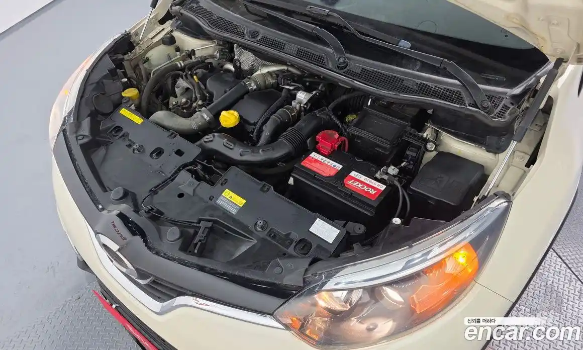 Renault QM3 2015 1.5 Автомат в Москве № 316743, фото 7