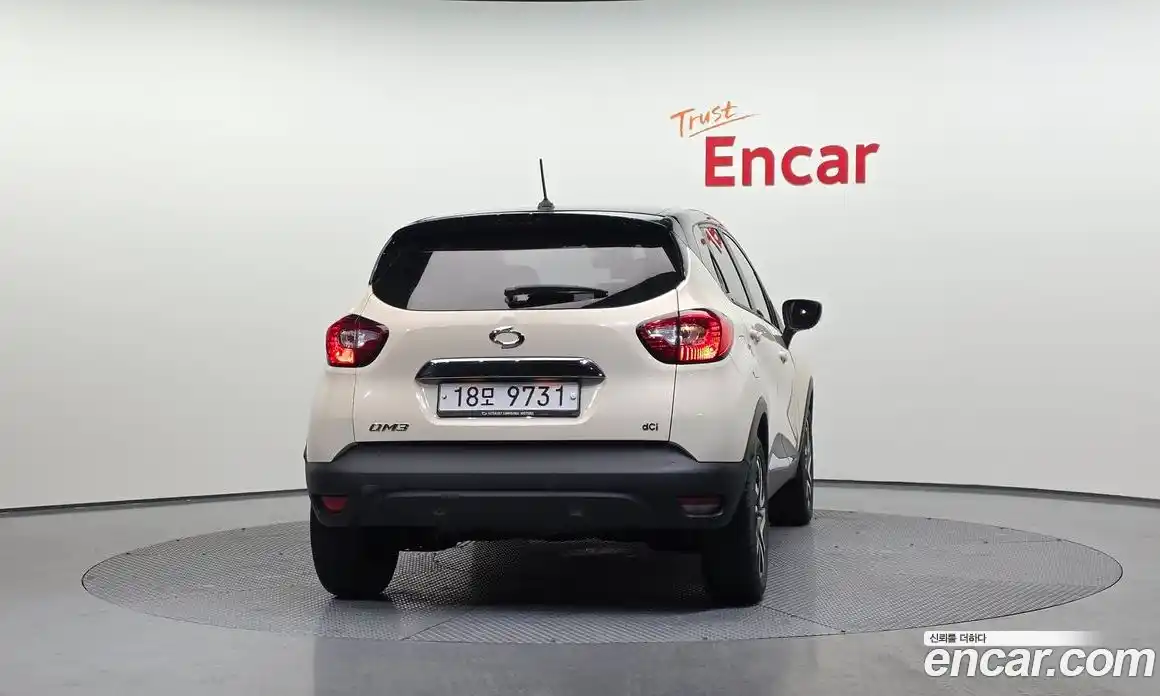 Renault QM3 2015 1.5 Автомат в Москве № 316743, фото 8