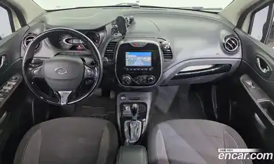 Renault QM3 2015 1.5 Автомат в Москве № 316743, миниатюра 9