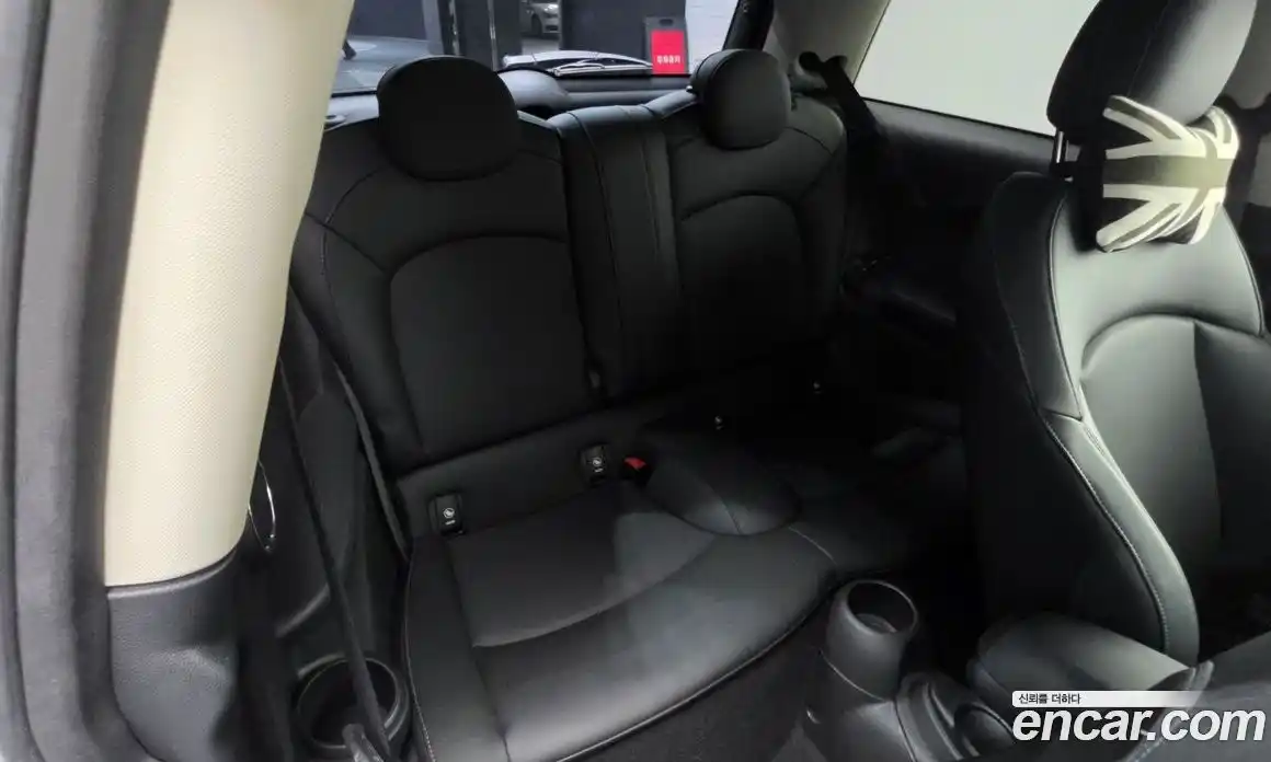 Mini Cooper 2021 1.5 Автомат в Москве № 318841, фото 16