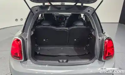 Mini Cooper 2021 1.5 Автомат в Москве № 318841, миниатюра 3