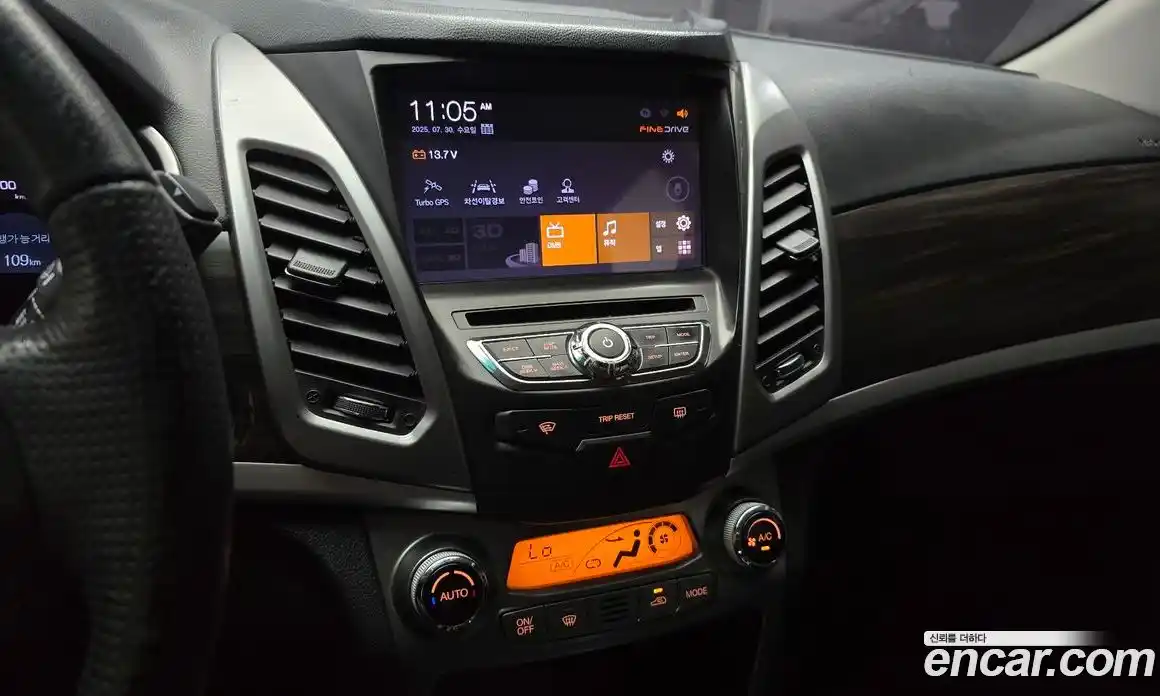 SsangYong Korando 2015 2.0 Автомат в Москве № 32140, фото 18