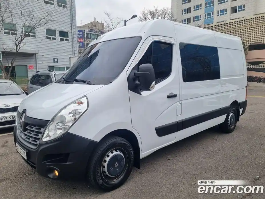 Renault Master 2019 2.3 Механическая в Москве № 328713, фото 8