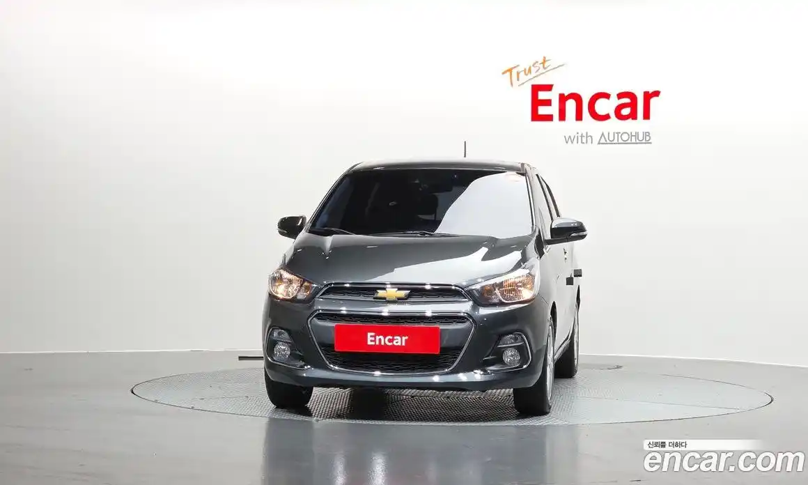 Chevrolet Spark 2017 1.0 Автомат в Москве № 331930, фото 12