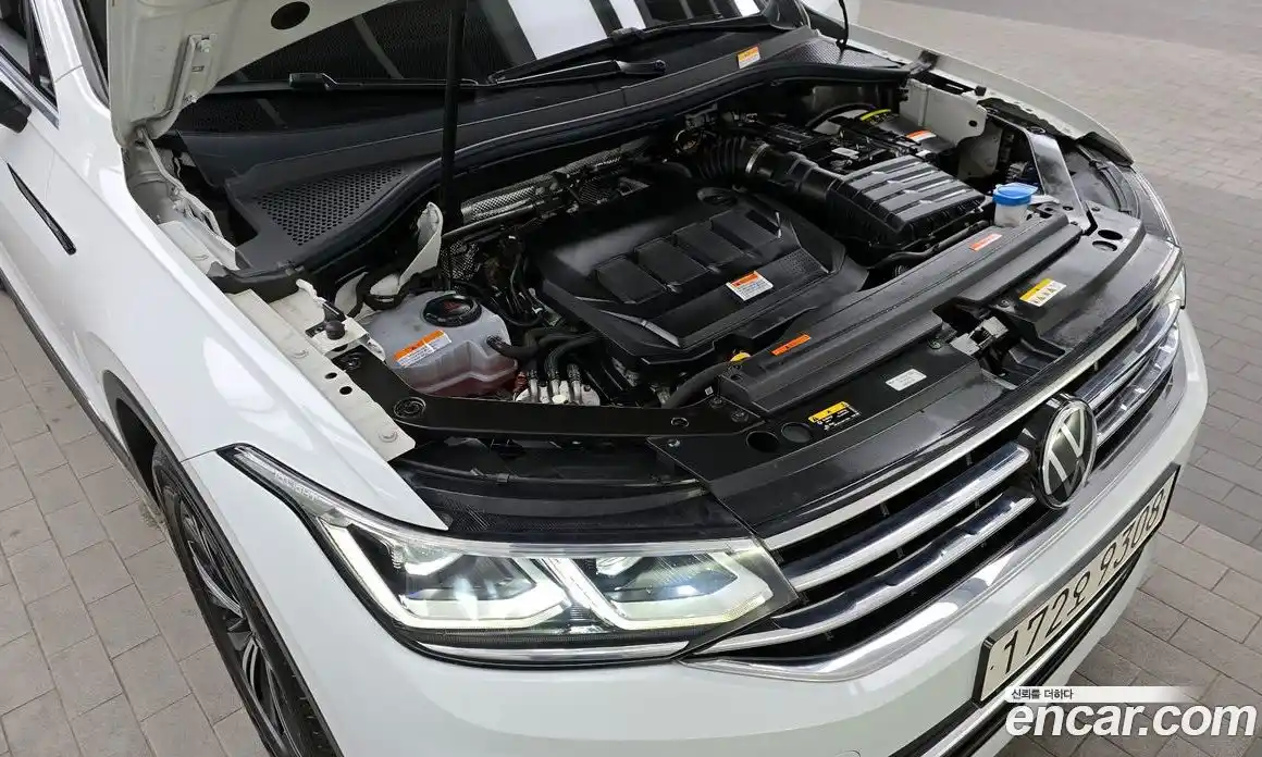 Volkswagen Tiguan 2023 2.0 Автомат в Москве № 357504, фото 6