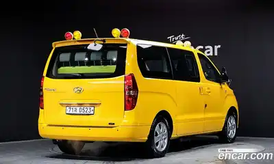 Hyundai Starex 2019 2.4 Автомат в Москве № 3582, миниатюра 3