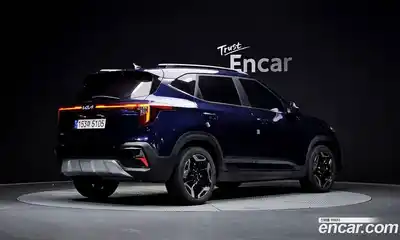 Kia Seltos 2024 1.6 Автомат в Москве № 359719, миниатюра 2