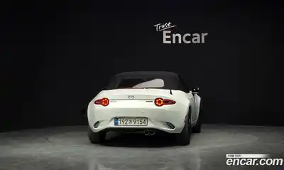 Mazda MX-5 Miata 2021 2.0 Механическая в Москве № 362429, миниатюра 4