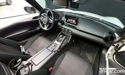 Mazda MX-5 Miata 2021 2.0 Механическая в Москве № 362429, миниатюра 7