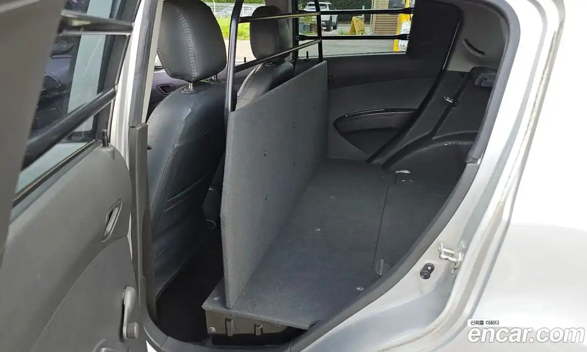 Chevrolet Spark 2014 1.0 Автомат в Москве № 36947, фото 16