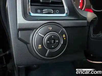 SsangYong Korando 2017 2.2 Автомат в Москве № 370050, миниатюра 11