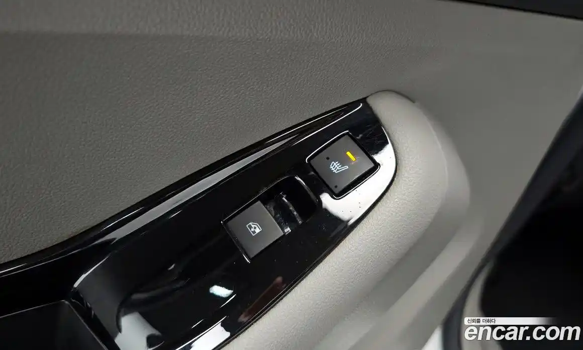 Chevrolet Orlando 2015 2.0 Автомат в Москве № 37020, фото 16