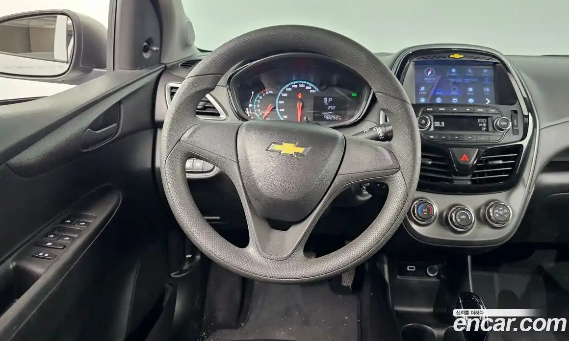Chevrolet Spark 2019 1.0 Автомат в Москве № 37335, фото 3