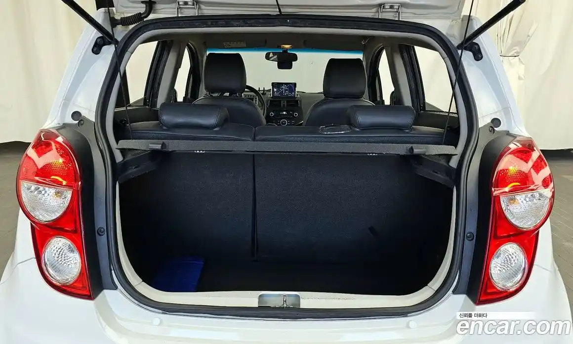 Chevrolet Spark 2013 1.0 Автомат в Москве № 37520, фото 16