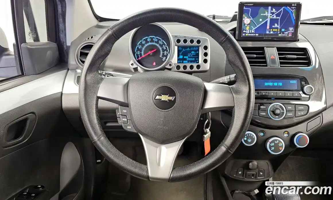 Chevrolet Spark 2013 1.0 Автомат в Москве № 37520, фото 17