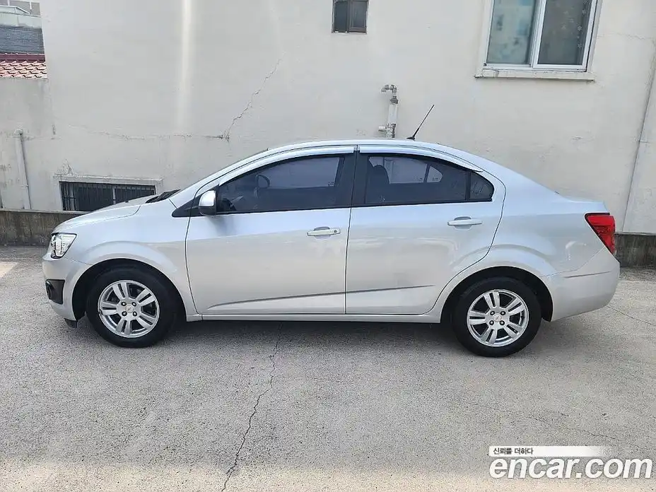 Chevrolet Aveo 2013 1.6 Автомат в Москве № 38358, фото 3