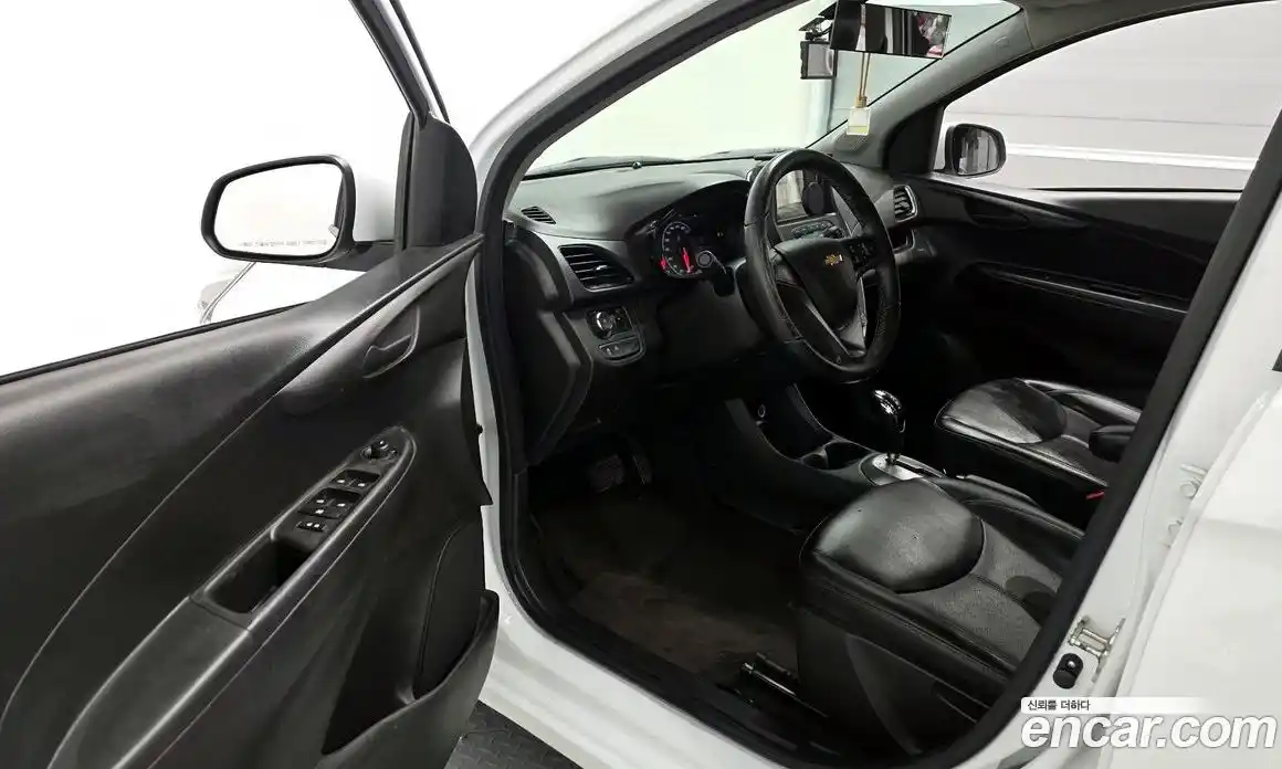 Chevrolet Spark 2016 1.0 Автомат в Москве № 38955, фото 6