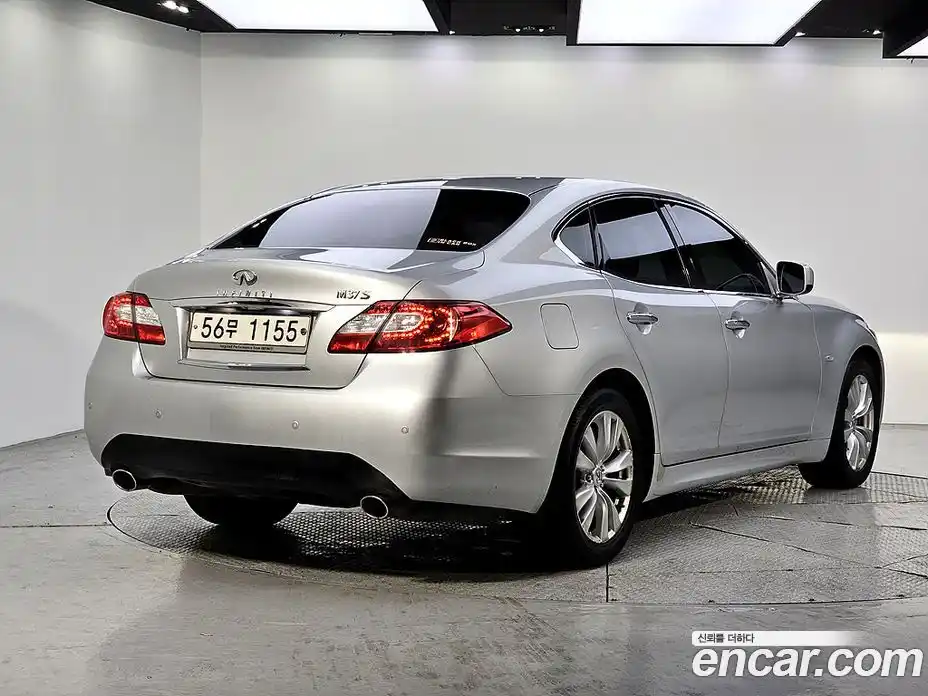 Infiniti M 2011 3.7 Автомат в Москве № 405341, фото 4
