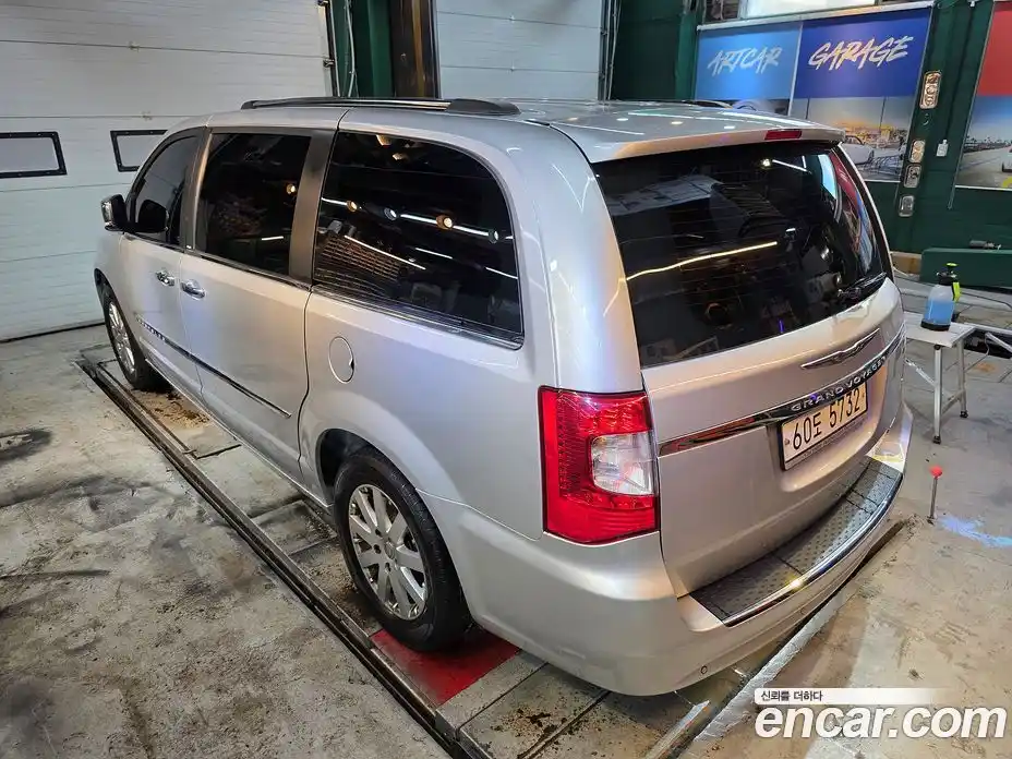 Chrysler Grand Voyager 2011 3.6 Автомат в Москве № 407547, фото 11