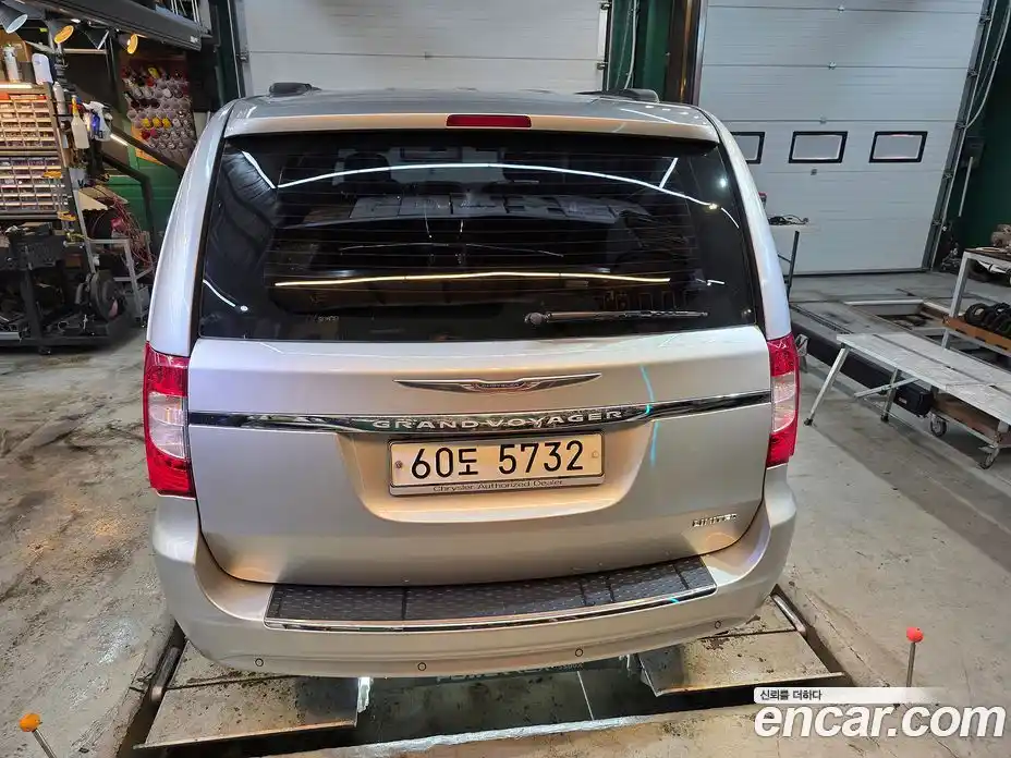 Chrysler Grand Voyager 2011 3.6 Автомат в Москве № 407547, фото 4