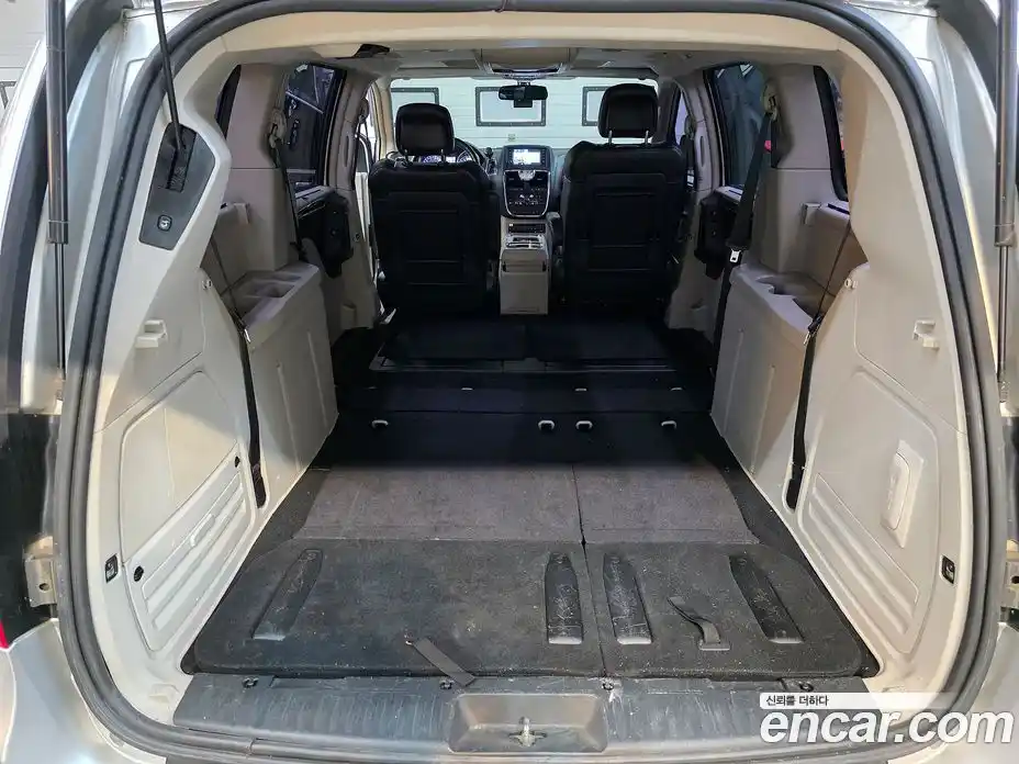 Chrysler Grand Voyager 2011 3.6 Автомат в Москве № 407547, фото 7