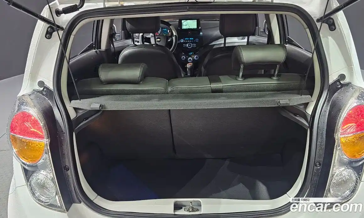 Chevrolet Spark 2012 1.0 Автомат в Москве № 412331, фото 20