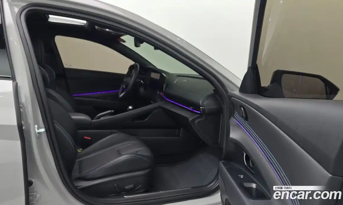 Hyundai Avante 2025 2.0 Механическая в Москве № 43930, фото 3