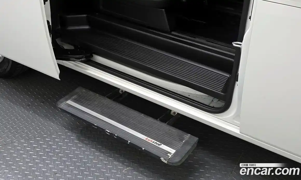 Hyundai Staria 2023 2.2 Автомат в Москве № 43986, фото 11