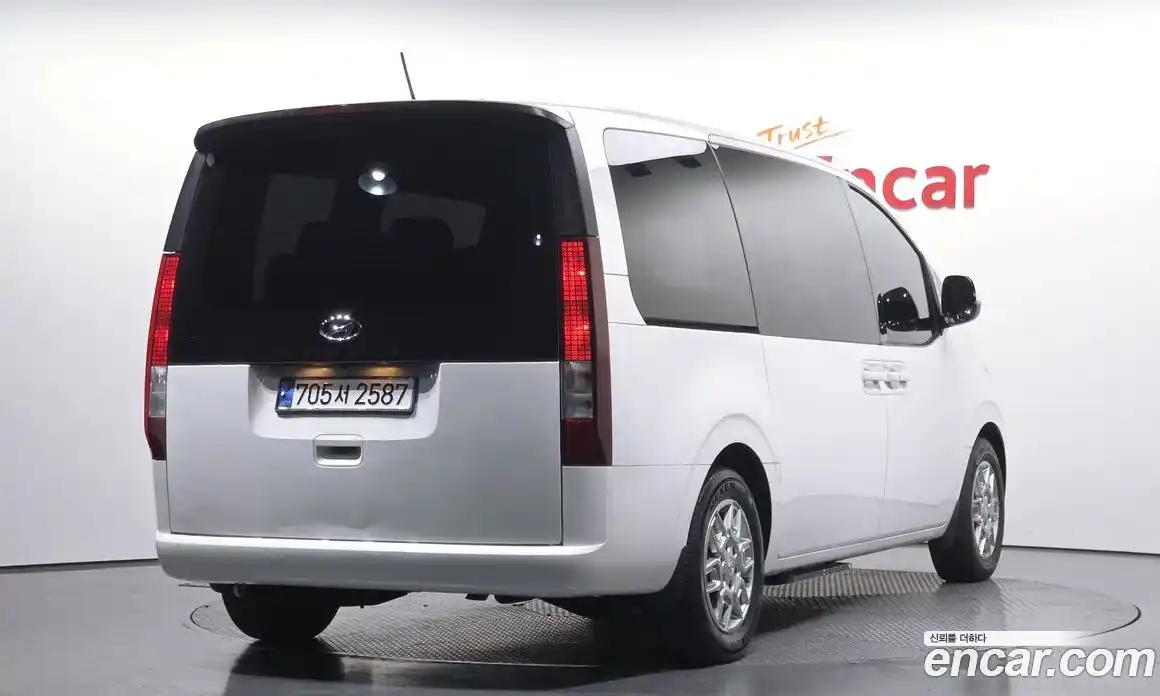 Hyundai Staria 2023 2.2 Автомат в Москве № 43986, фото 4