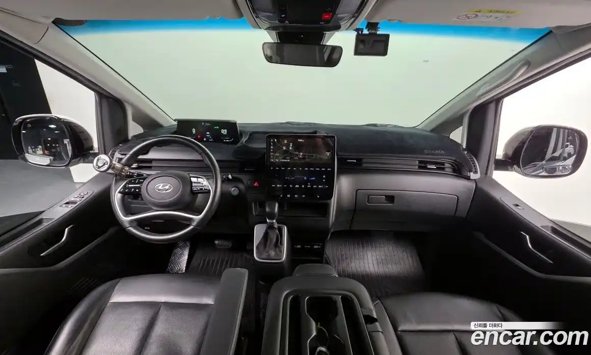 Hyundai Staria 2023 2.2 Автомат в Москве № 43986, фото 9