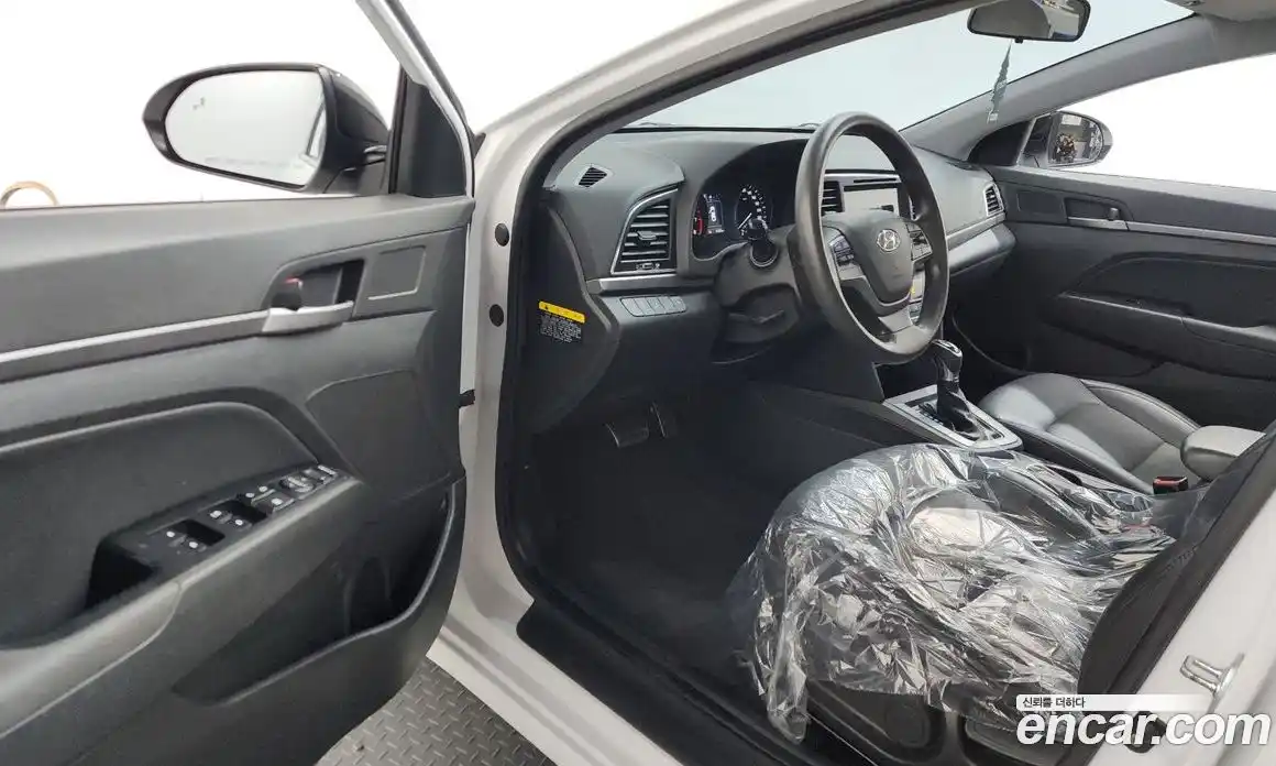 Hyundai Avante 2017 1.6 Автомат в Москве № 48626, фото 15