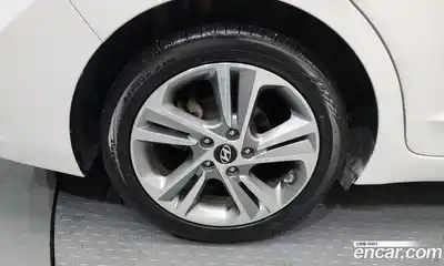 Hyundai Avante 2017 1.6 Автомат в Москве № 48626, миниатюра 4