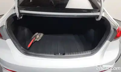 Hyundai Avante 2017 1.6 Автомат в Москве № 48626, миниатюра 6